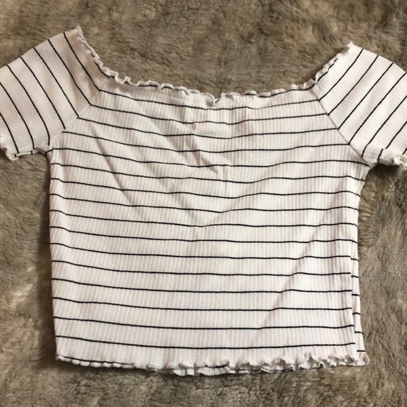 Top - Picture 2 of 2